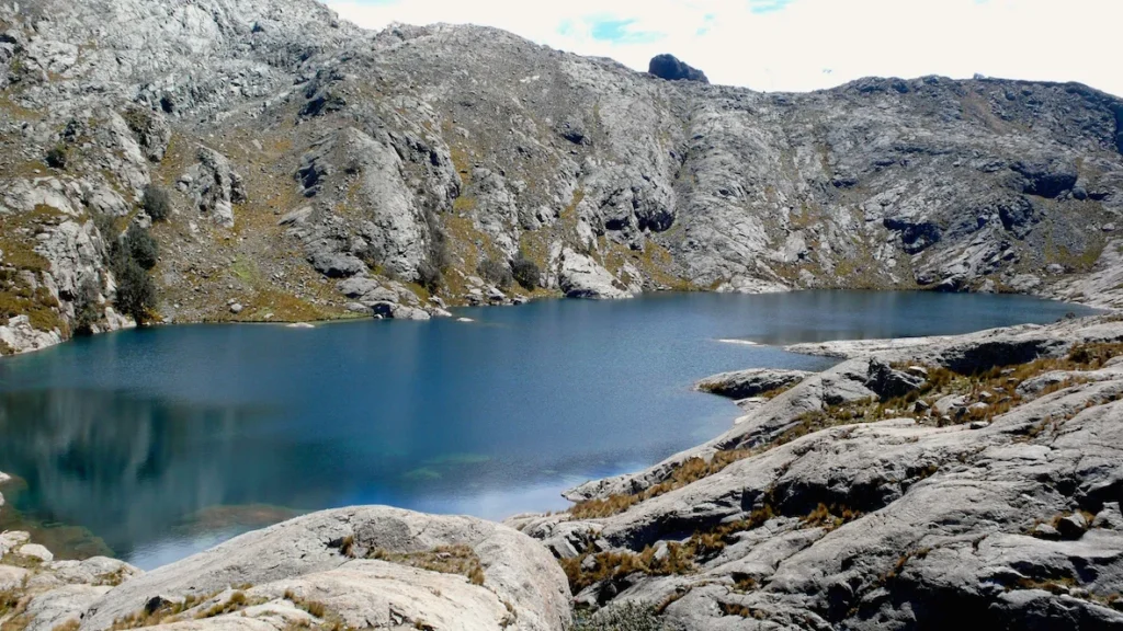 Ahuac-Lake